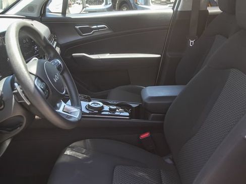 Certified 2023 Kia Sportage LX AWD/4WD image 19