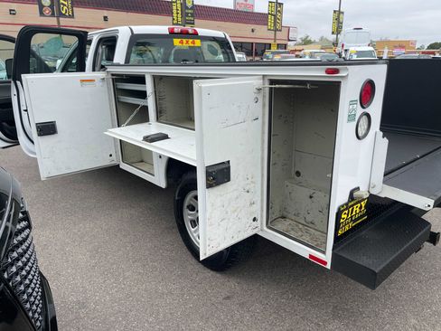 Used 2015 Chevrolet Silverado 3500 W/T image 11