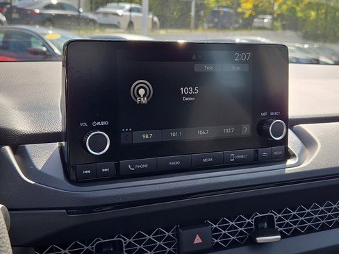 Certified 2025 Honda Accord SE image 17