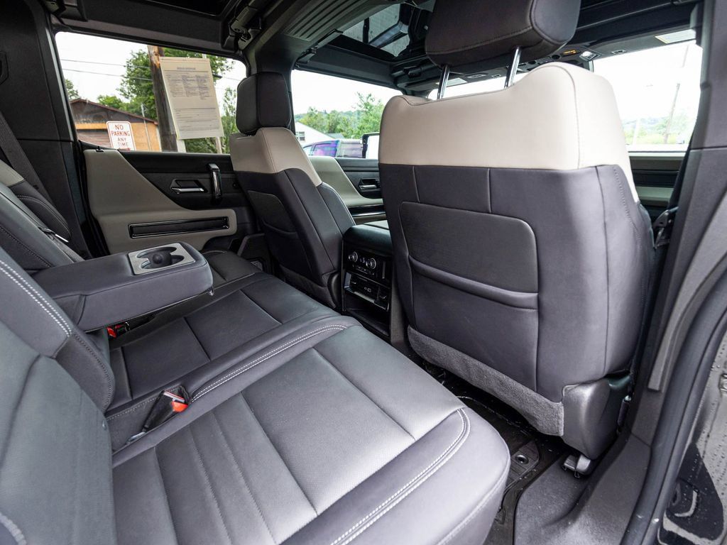 Used 2026 GMC Hummer EV SUV AWD/4WD image 30
