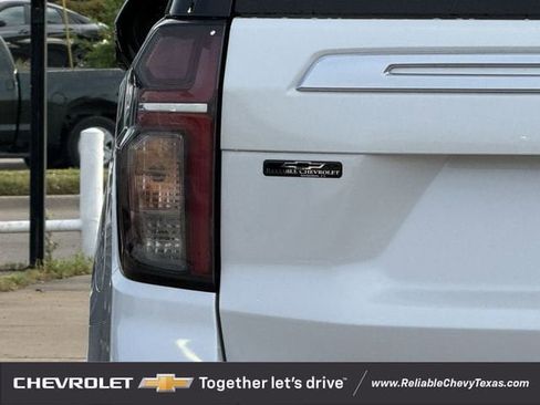 Used 2023 Chevrolet Tahoe High Country w/ Max Trailering Package AWD/4WD image 9