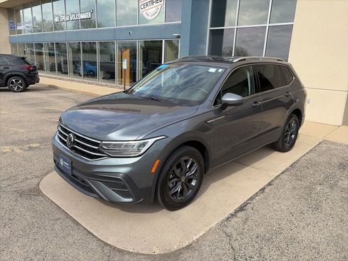 Used 2023 Volkswagen Tiguan SE AWD/4WD image 5