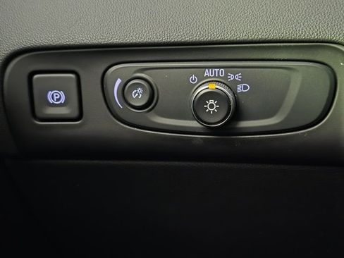 Used 2021 Buick Enclave Essence w/ Sound and Sites Package image 26