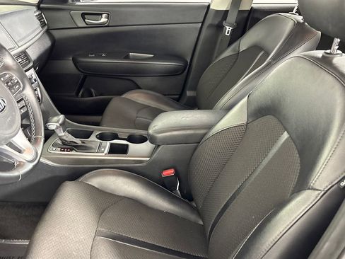 Used 2018 Kia Optima S image 8