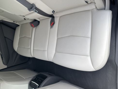 Used 2022 Cadillac XT5 Premium Luxury image 27