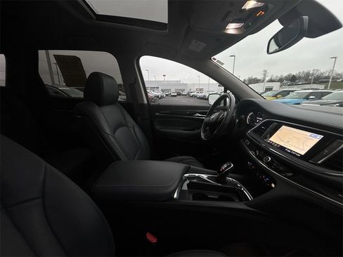 Used 2021 Buick Enclave Essence w/ Sound and Sites Package image 15