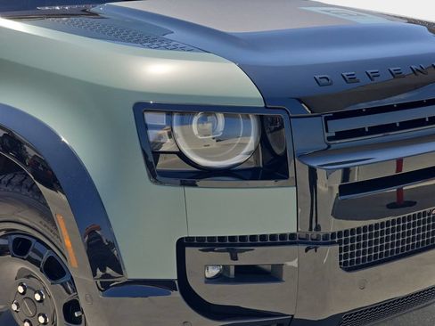 New 2026 Land Rover Defender 110 Trophy Edition AWD/4WD image 33
