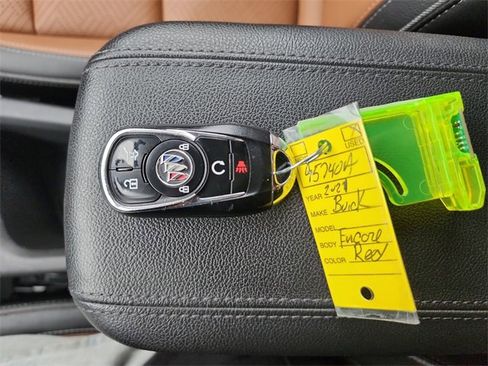 Used 2021 Buick Encore GX Essence w/ Experience Buick Package image 32