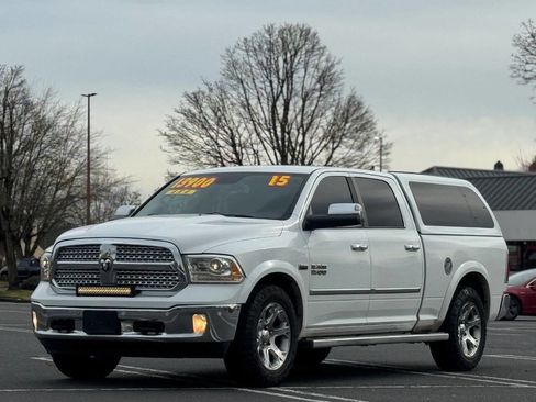 Used 2015 RAM 1500 Laramie image 4