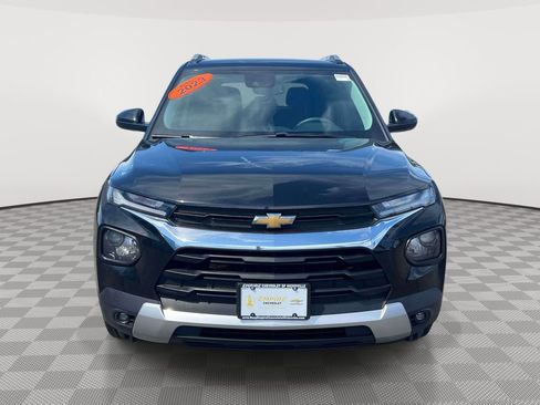 Used 2023 Chevrolet TrailBlazer LT w/ Convenience Package AWD/4WD image 2