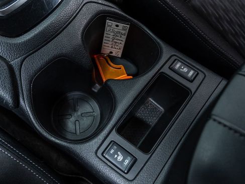 Used 2019 Nissan Rogue SV image 19