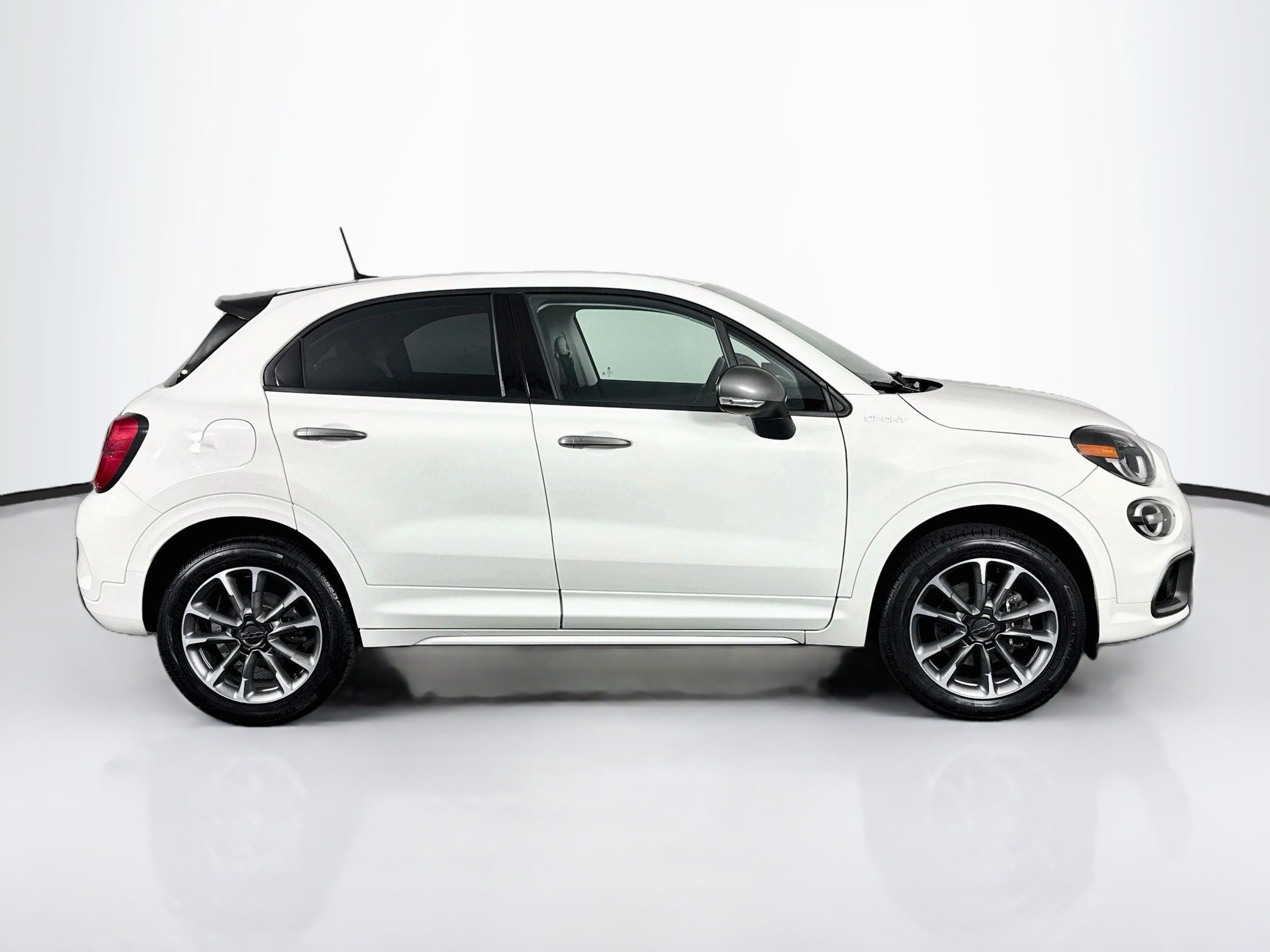 Used 2023 FIAT 500X Sport w/ Technology Group AWD/4WD image 16