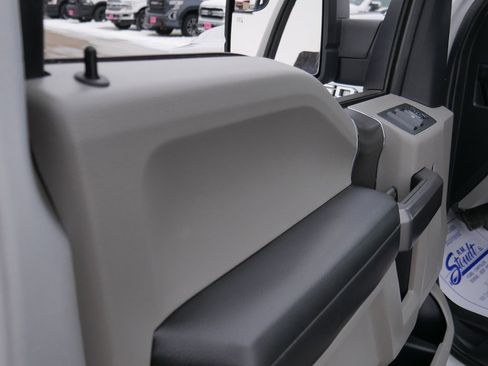 Used 2019 Ford F150 XLT image 28