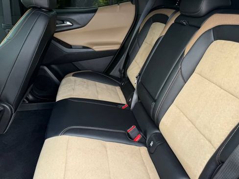 Used 2026 Chevrolet Equinox ACTIV AWD/4WD image 25