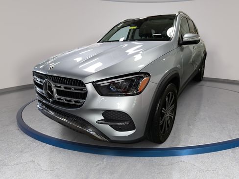 Used 2025 Mercedes-Benz GLE 350 4MATIC image 1