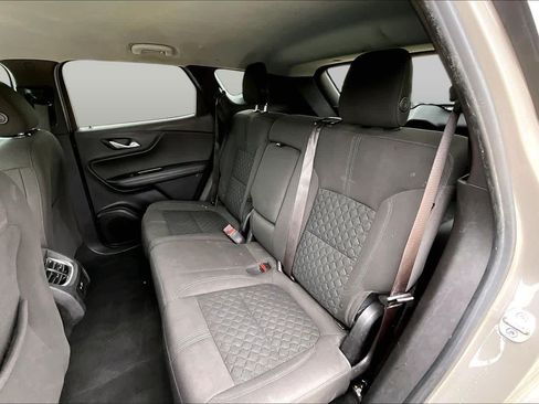 Used 2021 Chevrolet Blazer LT FWD image 21