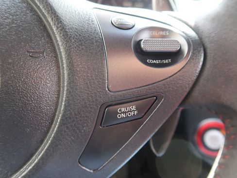 Used 2019 Nissan 370Z NISMO RWD image 32