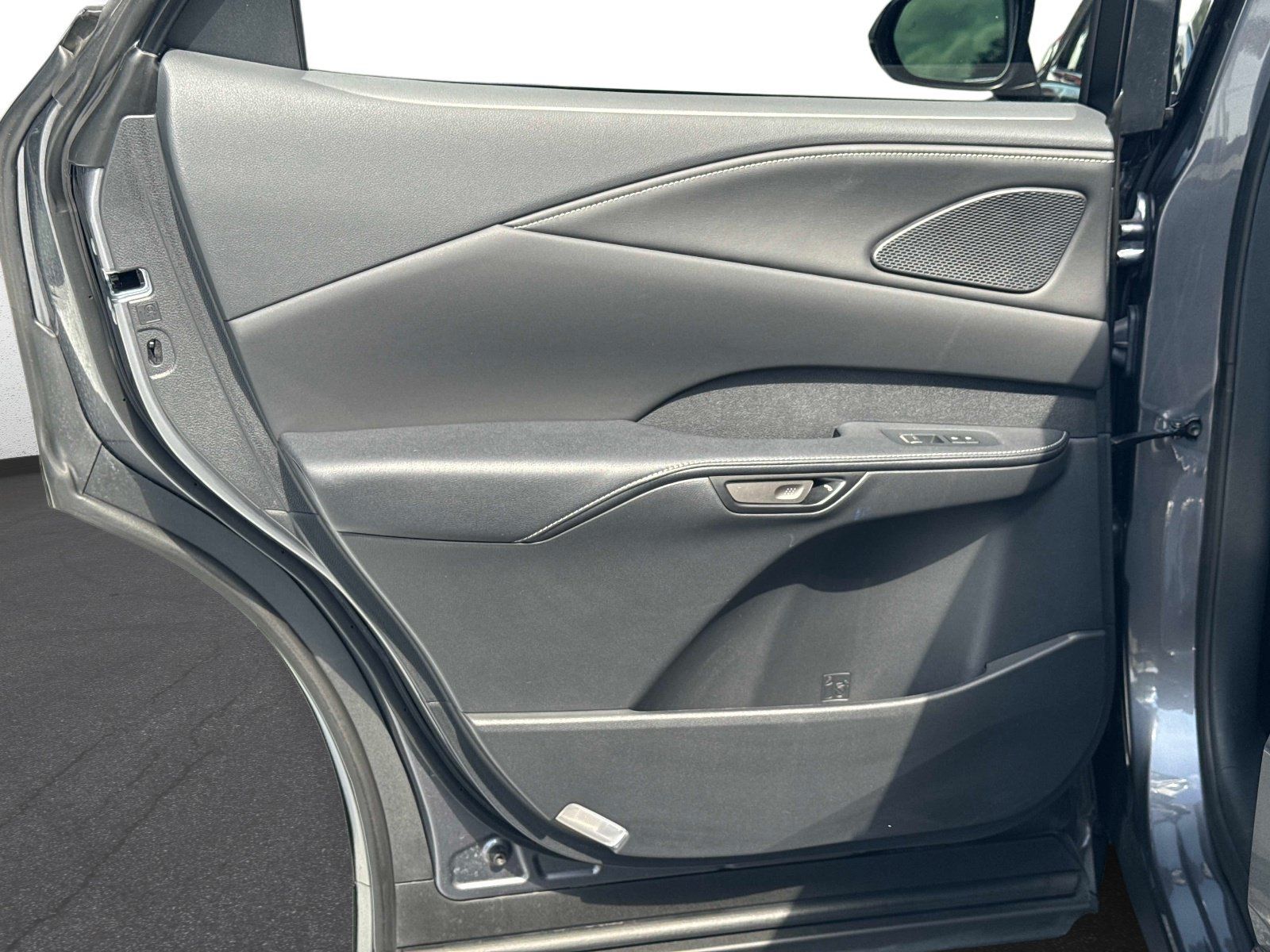 Used 2023 Lexus RX 350 FWD image 13