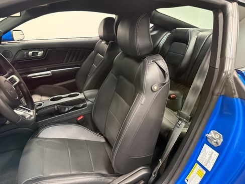 Used 2019 Ford Mustang GT Premium w/ Black Accent Package RWD image 55