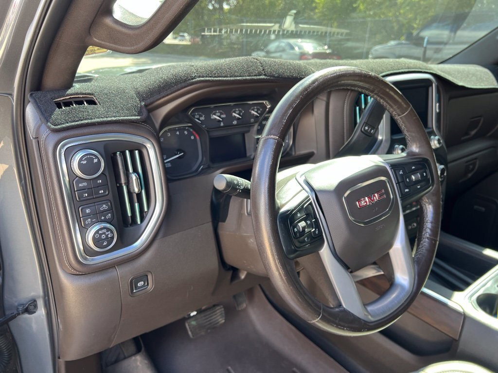 Used 2019 GMC Sierra 1500 SLT w/ SLT Premium Package AWD/4WD image 10
