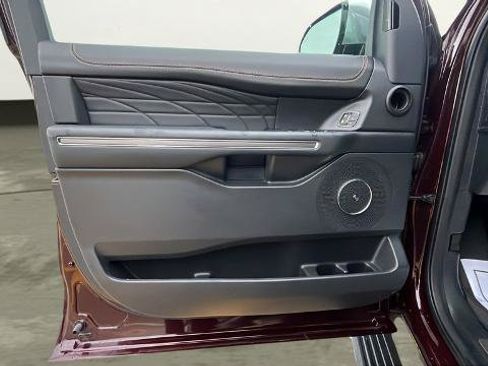 Certified 2023 Ford Expedition Max Platinum AWD/4WD image 15