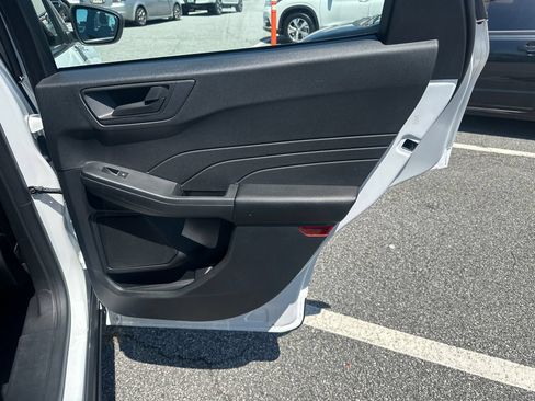 Certified 2023 Ford Escape FWD image 18