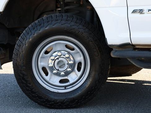 Certified 2019 Ford F250 XL w/ XL Value Package image 14