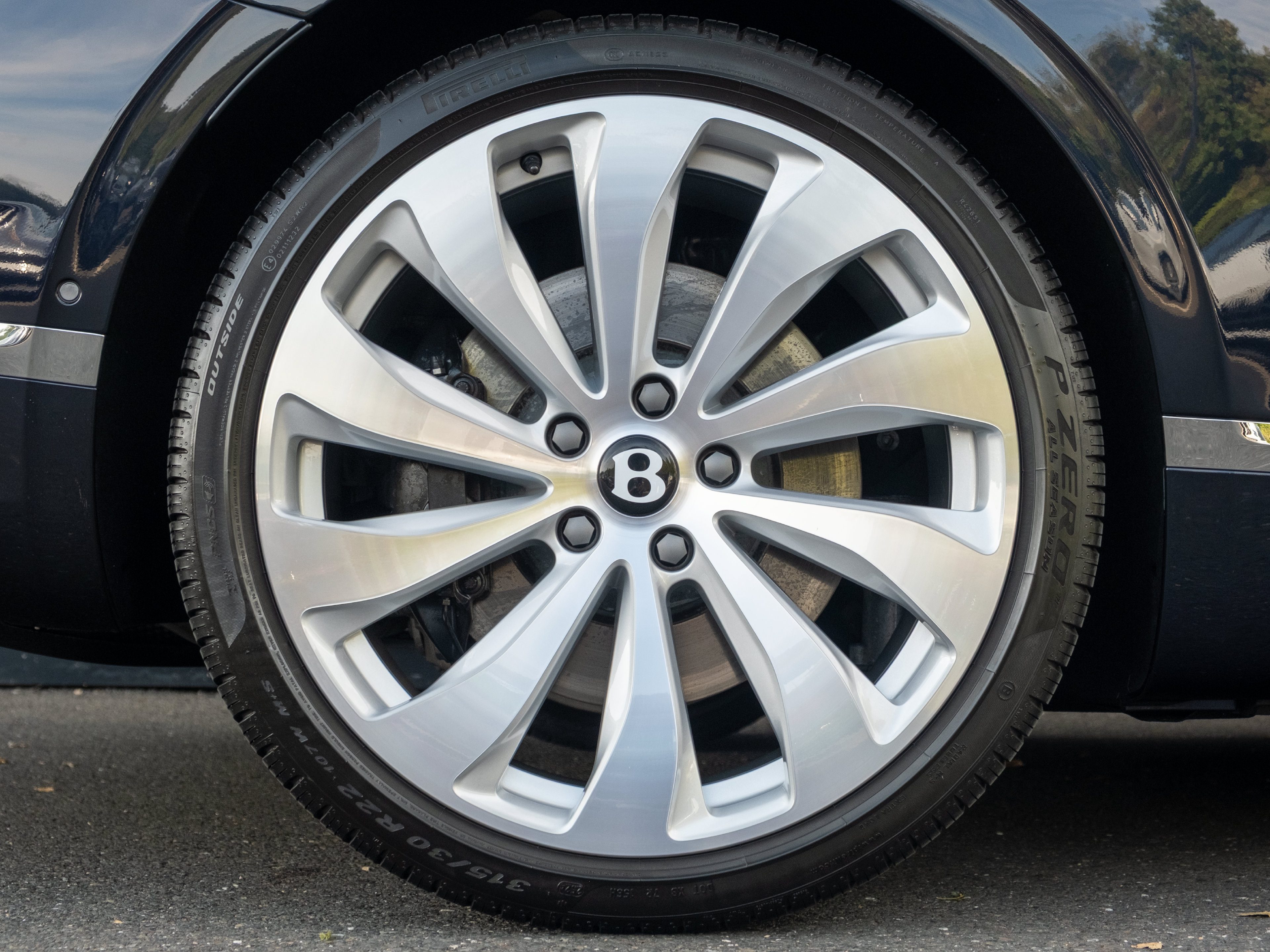 Used 2024 Bentley Continental GT AWD/4WD image 14