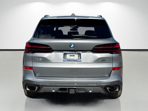 New 2026 BMW X5 xDrive50e image 4