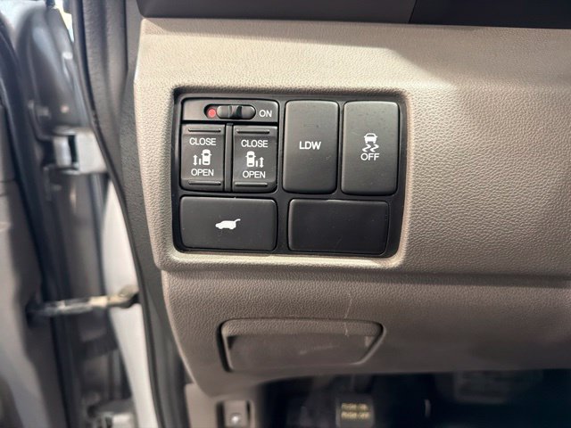 Used 2015 Honda Odyssey EX-L image 22