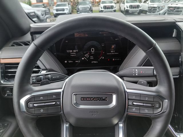 Used 2025 GMC Yukon Denali AWD/4WD image 30