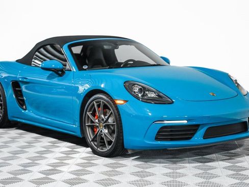 Used 2018 Porsche 718 Boxster S image 8