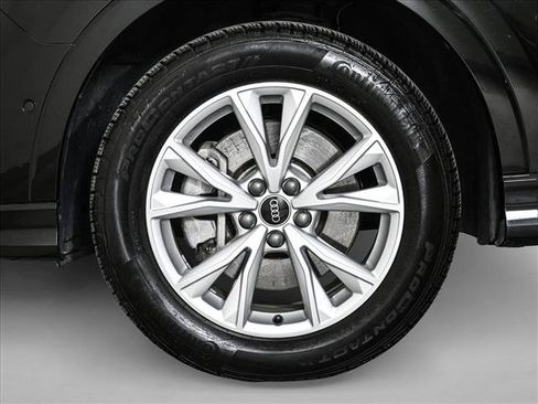 Used 2021 Audi Q3 2.0T Premium Plus w/ Premium Plus Package AWD/4WD image 24