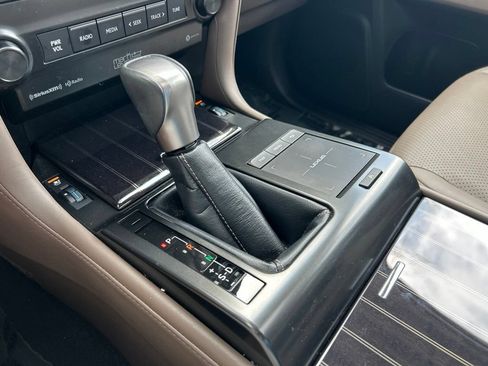 Used 2023 Lexus GX 460 Luxury w/ Sport Design Package AWD/4WD image 36