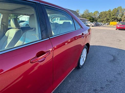 Used 2012 Toyota Camry XLE image 13