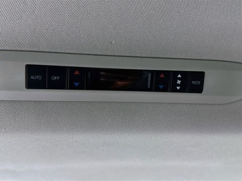 Certified 2024 Toyota Sienna XLE FWD image 26