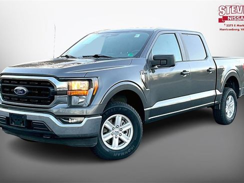 Used 2023 Ford F150 XLT image 3