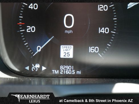 Used 2019 Volvo XC90 T6 Momentum AWD/4WD image 5
