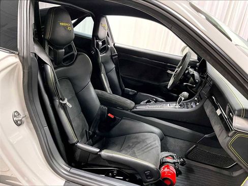 Used 2019 Porsche 911 GT3 RS image 28