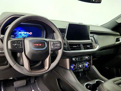 Used 2024 GMC Yukon AT4 w/ Technology Package AWD/4WD image 13