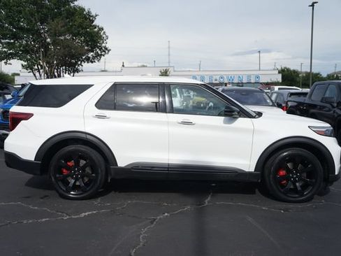 Certified 2022 Ford Explorer ST w/ Equipment Group 401A AWD/4WD image 5