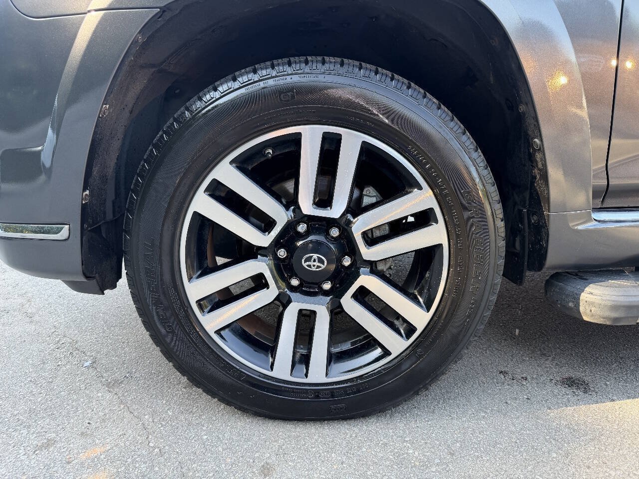 Used 2014 Toyota 4Runner Limited AWD/4WD image 8
