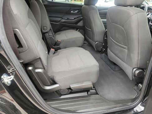 Used 2023 Chevrolet Traverse LT AWD/4WD image 12