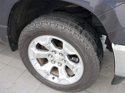 Used 2020 RAM 1500 Big Horn AWD/4WD image 3