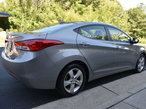 Used 2012 Hyundai Elantra GLS w/ Preferred Pkg 3 FWD image 3