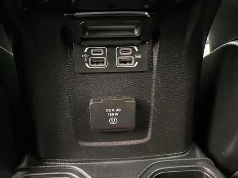 Used 2019 Jeep Wrangler Unlimited Rubicon image 21