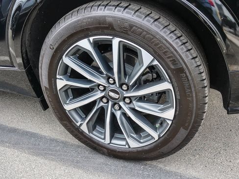 Used 2024 Cadillac Lyriq Sport AWD/4WD image 12