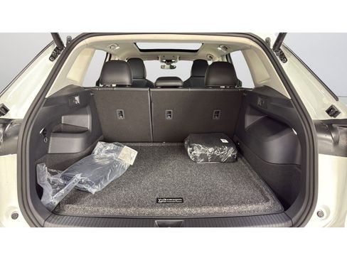 New 2026 Volkswagen Tiguan SE AWD/4WD image 39
