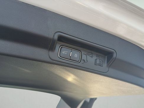 New 2026 Ford Explorer Platinum w/ LUX Leather Package image 19