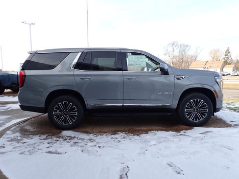 New 2026 GMC Yukon Elevation image 10